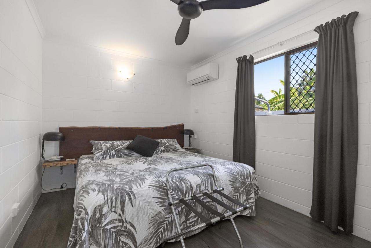 Motel On Mitchell Townsville Exterior photo